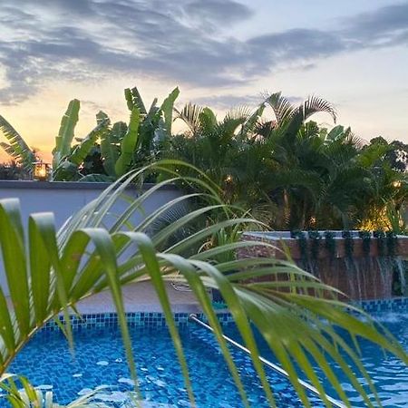 Norshah Village Resort Pantai Cenang  Exterior foto