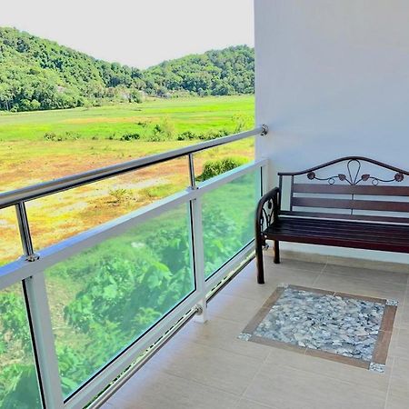Norshah Village Resort Pantai Cenang  Exterior foto