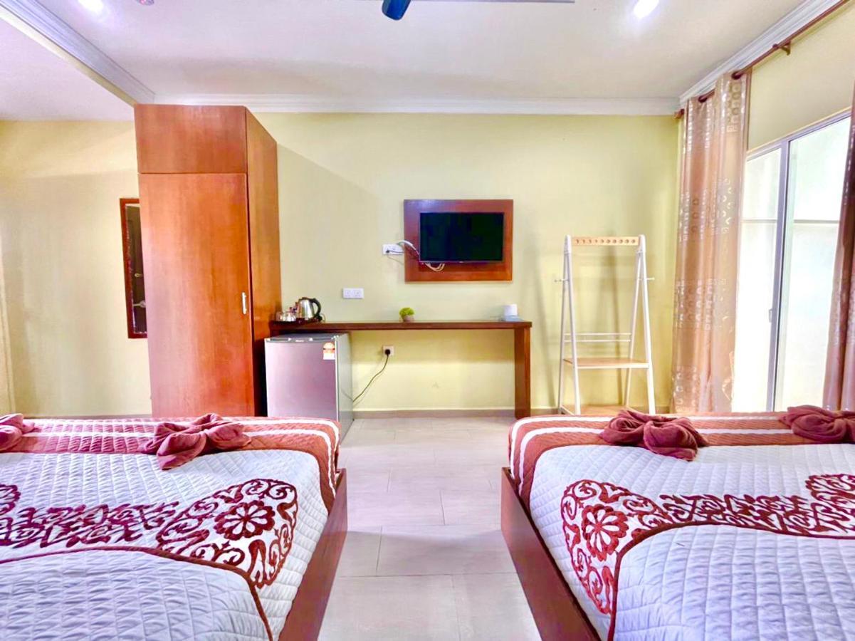 Norshah Village Resort Pantai Cenang  Exterior foto
