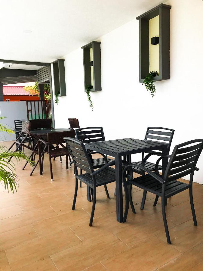 Norshah Village Resort Pantai Cenang  Exterior foto